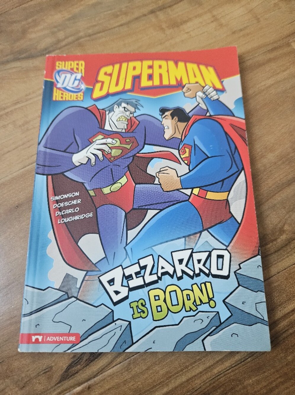 DC Comics Superman vs Bizarro Comic Book - Blue & Red & Yellow